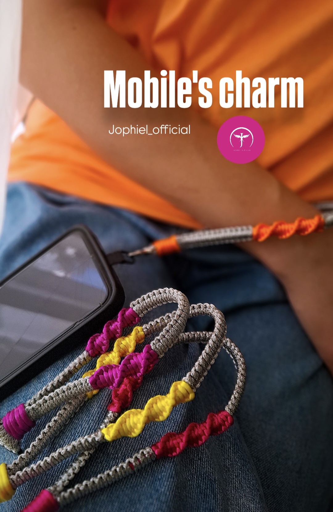 آویز موبایل 